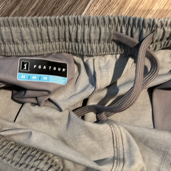 Men’s PGA Tour Medium Gray 7” Shorts NWOT - Picture 3 of 3